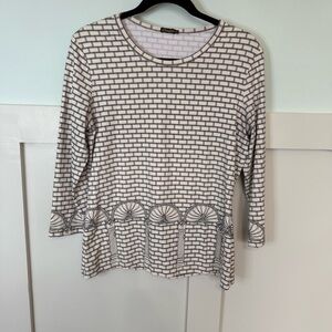 J McLaughlin Signature Tee Women’s Large Black & Ivory Print Catalina Cloth